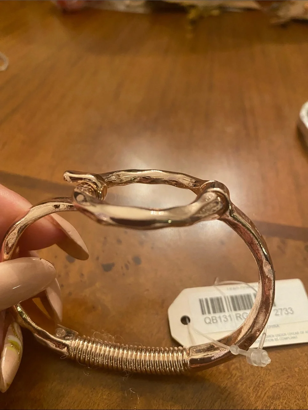 Pomina Women's Gold Open Circle Bangle Bracelet